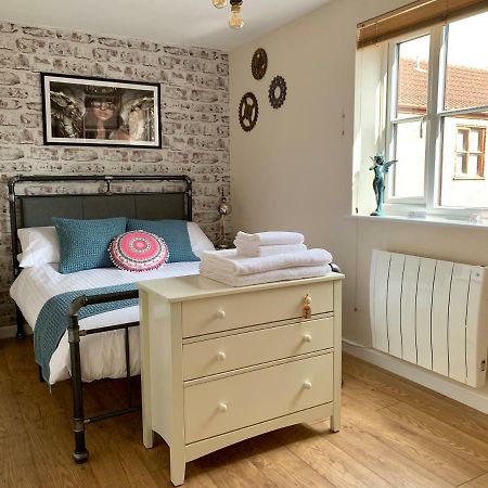 Pristine Apartment In The Centre Of Glastonbury Dış mekan fotoğraf
