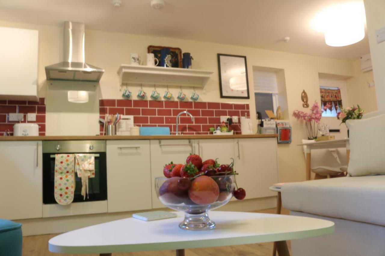 Pristine Apartment In The Centre Of Glastonbury Dış mekan fotoğraf