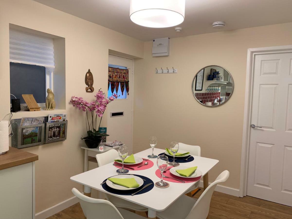 Pristine Apartment In The Centre Of Glastonbury Dış mekan fotoğraf