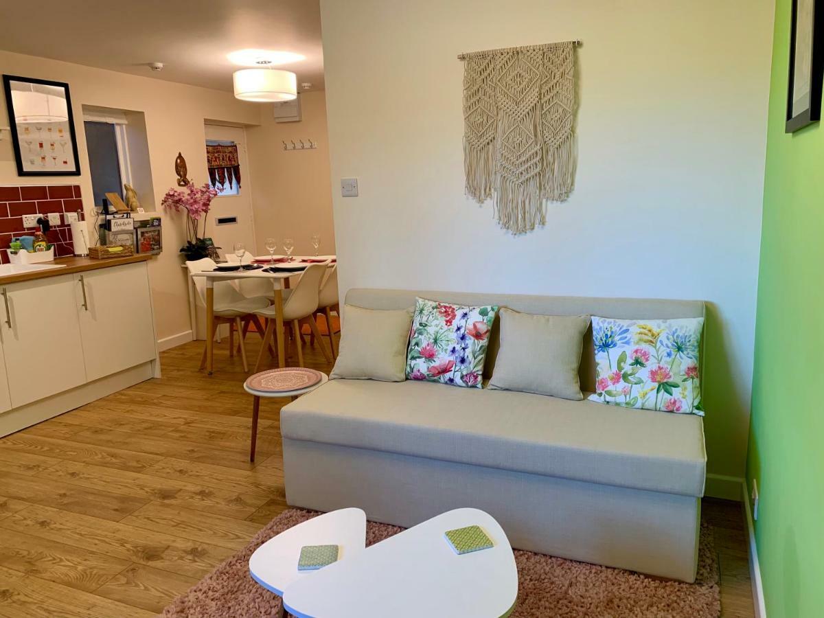 Pristine Apartment In The Centre Of Glastonbury Dış mekan fotoğraf